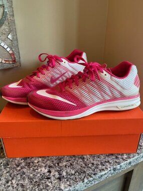 Hot Pink Nike Lunarlon FitSole